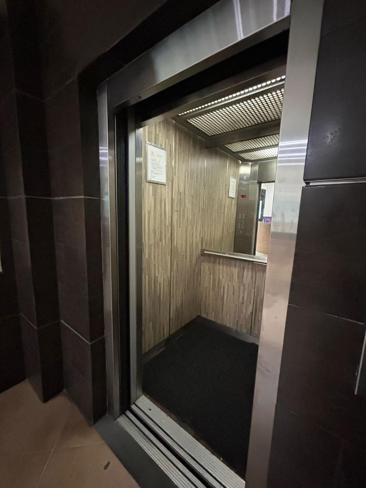 Kalina Hotel 히라르도트 외부 사진